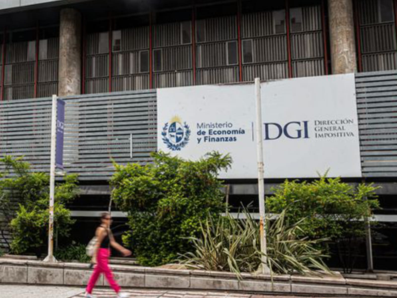 La DGI advierte a contribuyentes por "inconsistencias" en el pago de impuestos