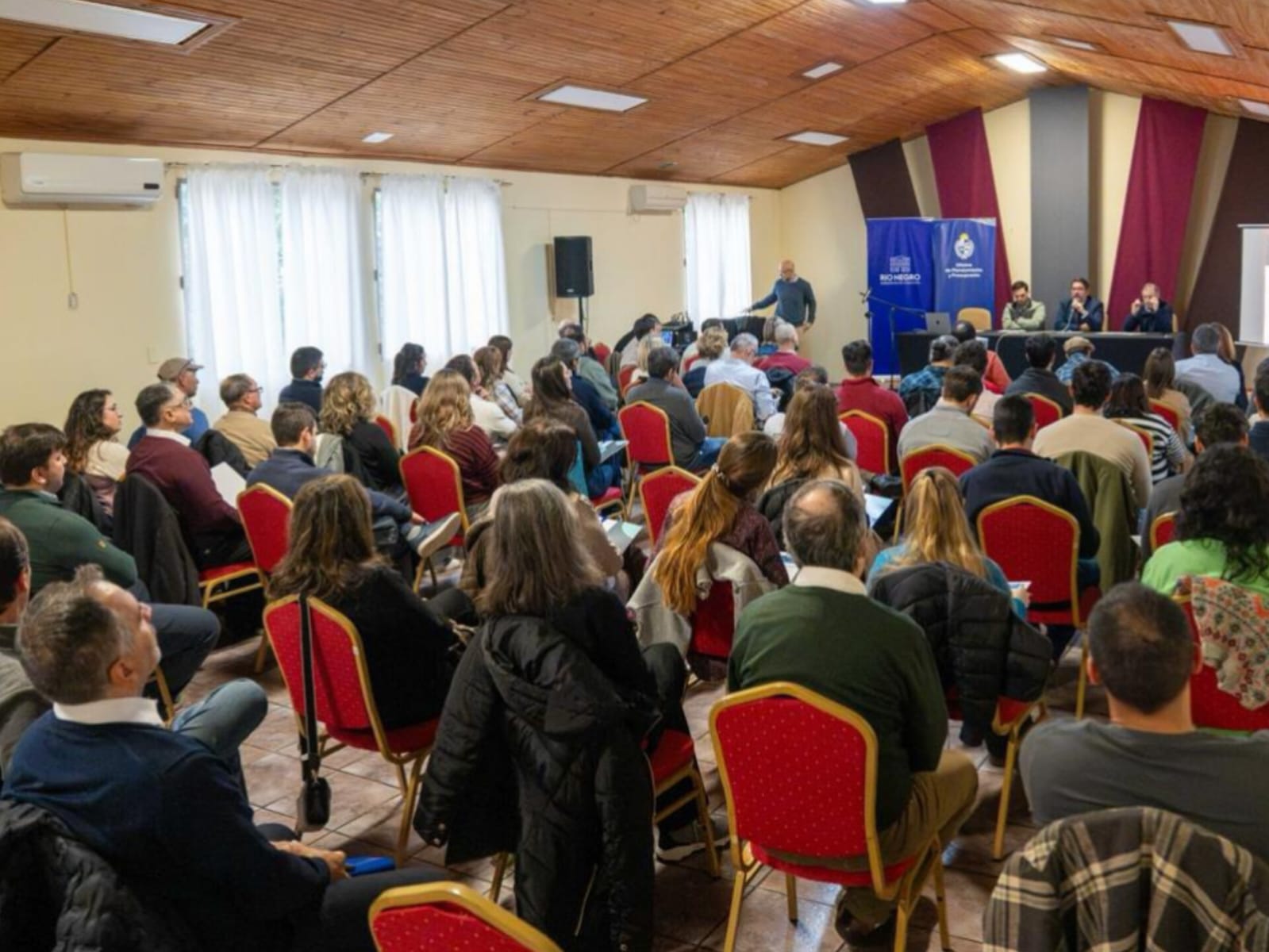 Seminario sobre infraestructura verde para manejo de aguas pluviales