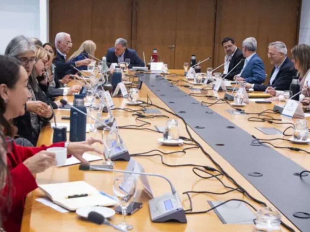 Yamandú Orsi encabezó un nuevo Consejo de Ministros