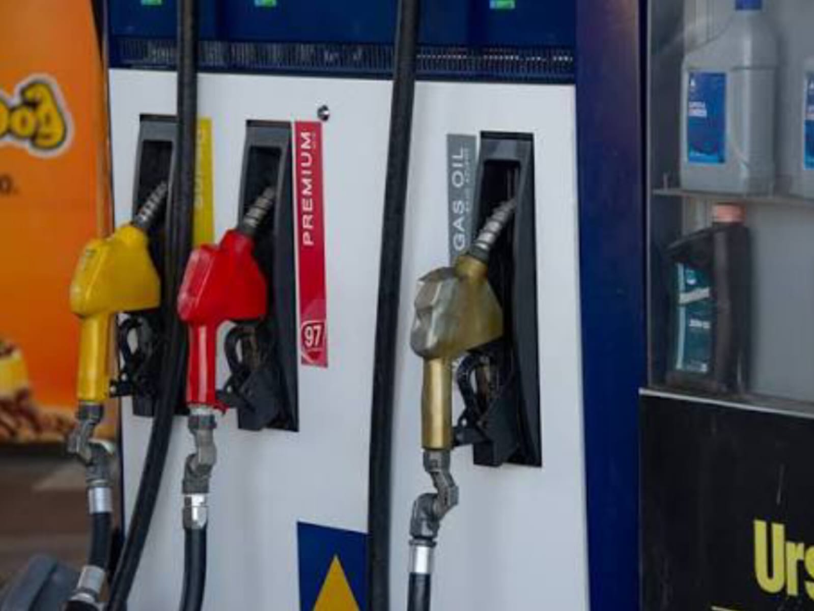 Gobierno analiza volver si es necesario aumentar el precio de combustibles
